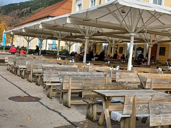 Bräustüberl außen