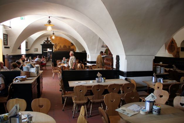 Herzogliches Bräustüberl Tegernsee interior